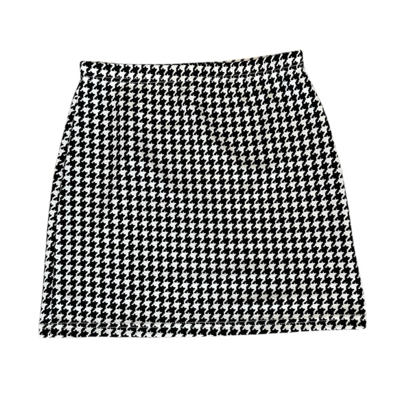 SHEIN Black and White Houndstooth Mini Pencil Skirt Size Medium US 6 - Picture 1 of 5
